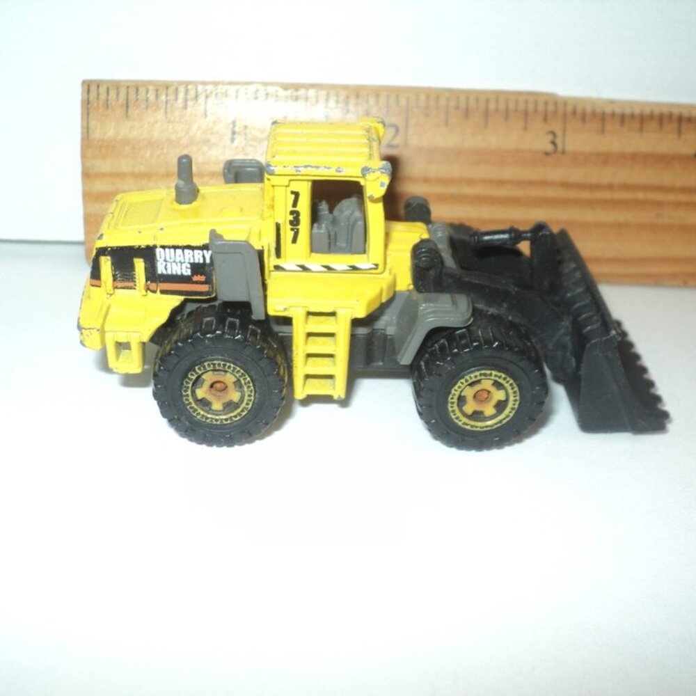 Matchbox Quarry King Front-End Loader 2007 Diecast Yellow & Black 1:64 Scale Toy